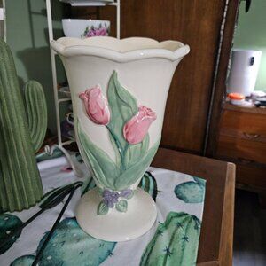 Vintage Pottery vase with a tulip design